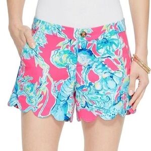 Lilly Pulitzer Buttercup Raz Berry Lobster in Love Scalloped Hem Shorts MSRP$68
